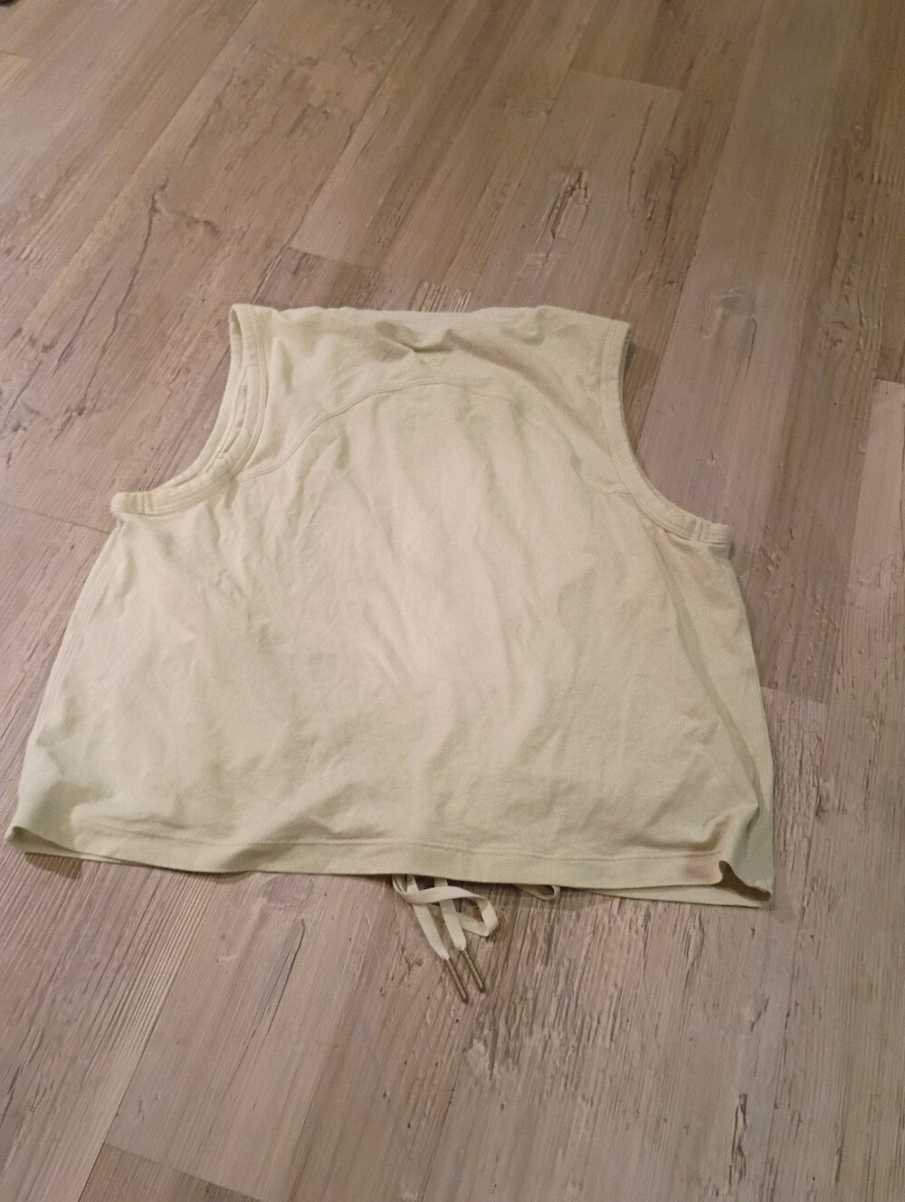 Lululemon - Picture 4 of 5